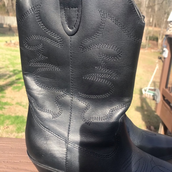 Sizes 7 & 8. Steve Madden black genuine leather cowboy boots. New in box. - Picture 3 of 11